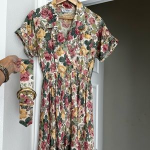 Vintage floral secretary dress with belt